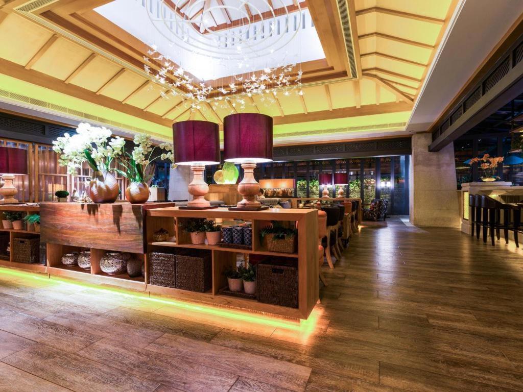 Huana Minhang Hotel 5*
