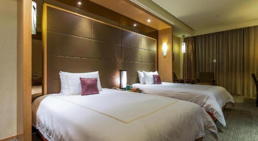 Huana Minhang Hotel 5*